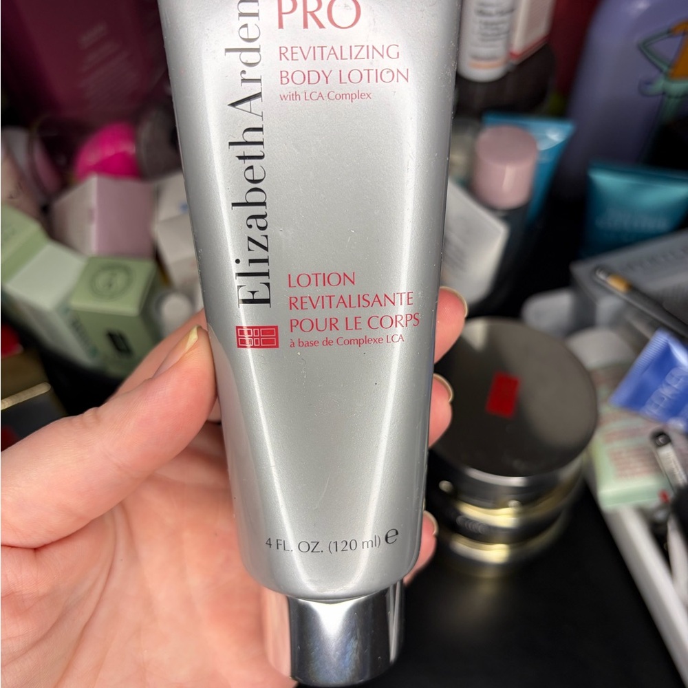 Elizabeth Arden PRO Body Lotion